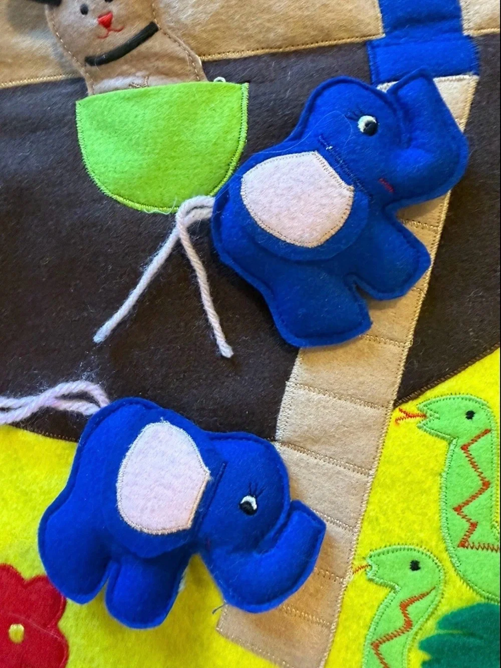 Pockets Of Learning  Noahs Ark Cloth Felt Wall Hanging With Removable Animals